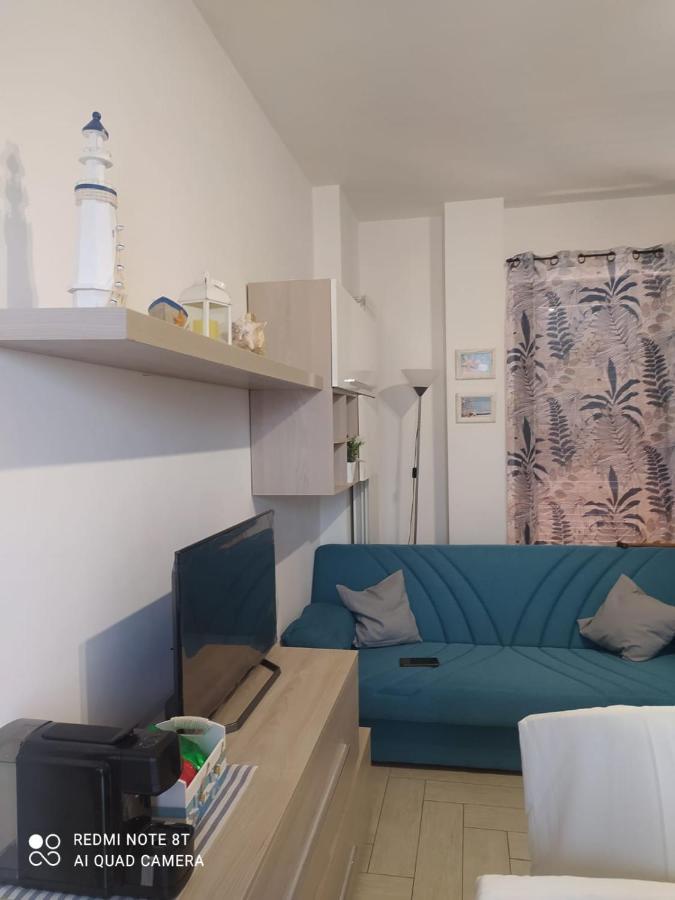 Casa Vacanza Indaco Fiumicino Exterior foto